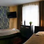아파트호텔 Boogie Deluxe Old Town 3*
