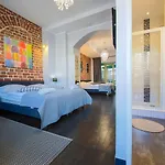 아파트호텔 Boogie Deluxe Old Town 3*