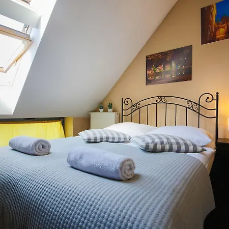 Boogie Deluxe Old Town 3*