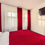 Boogie Deluxe Old Town Wroclaw