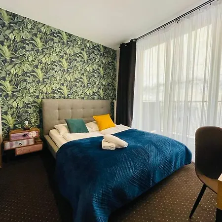 Boogie Deluxe Old Town فروتسواف