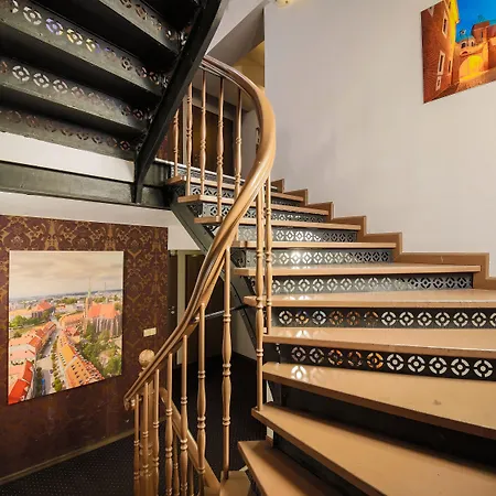 Boogie Deluxe Old Town فروتسواف