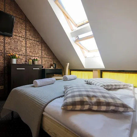 Apartmanhotel Boogie Deluxe Old Town 3*