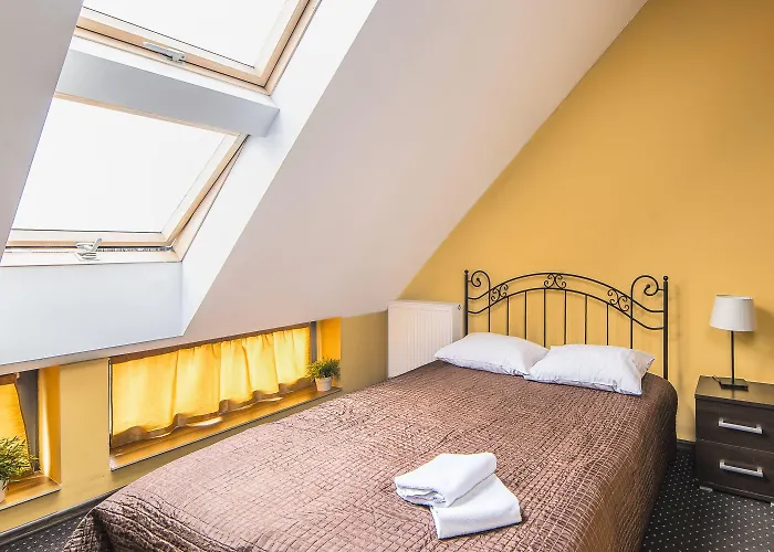 Boogie Deluxe Old Town